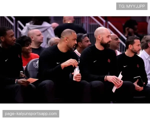 火箭湖人系列赛轮换对比，雷迪克用人获赞完爆乌度卡安排